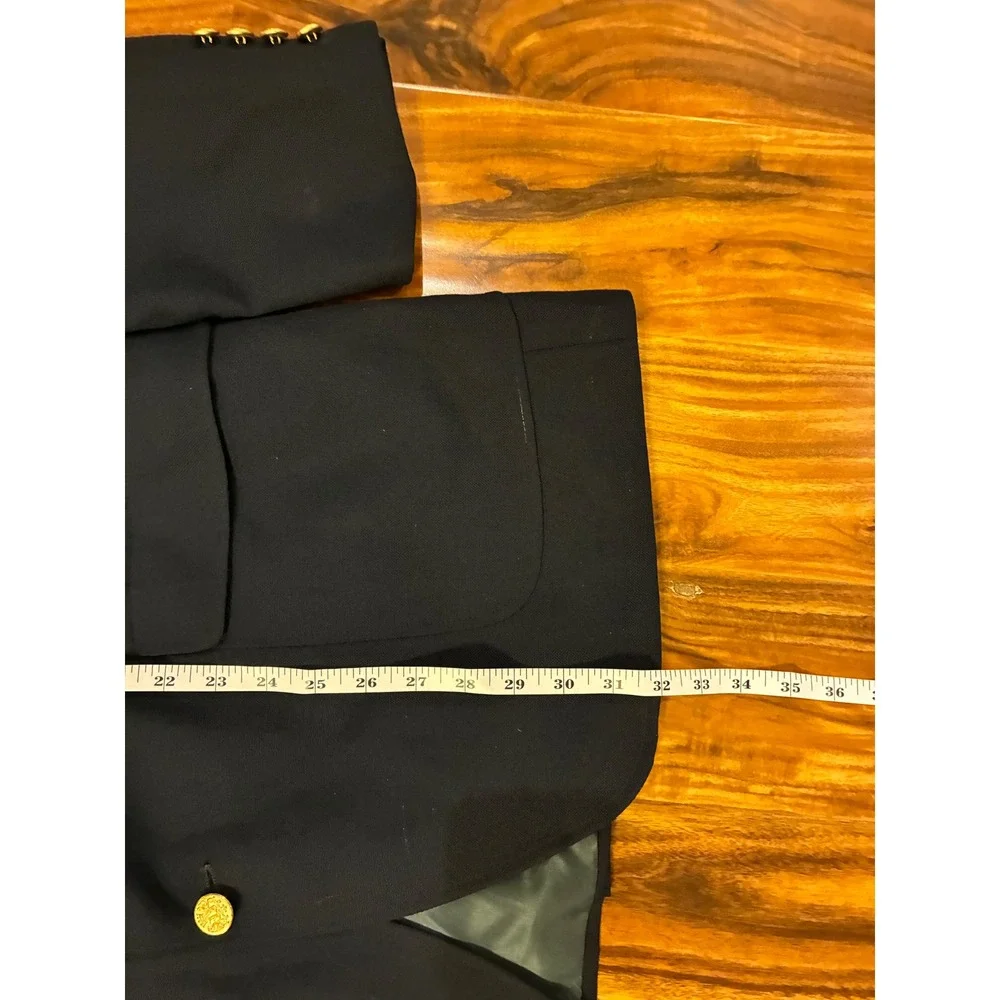 Eagle Clothes Mens Navy Blue Blazer Gold Crest Buttons Made in USA Sport Coat